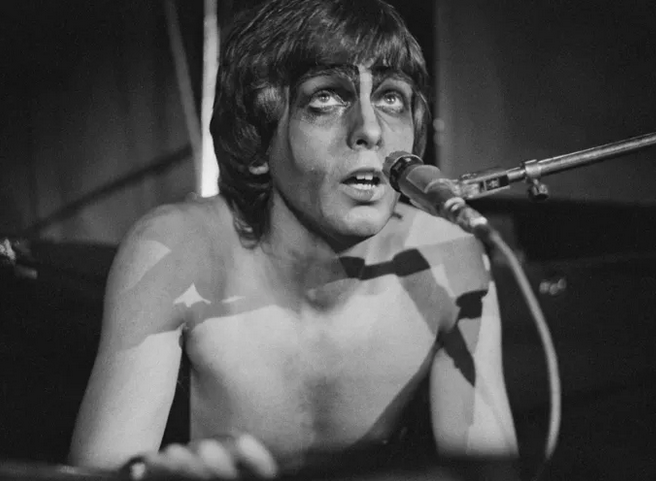 peter gabriel genesis